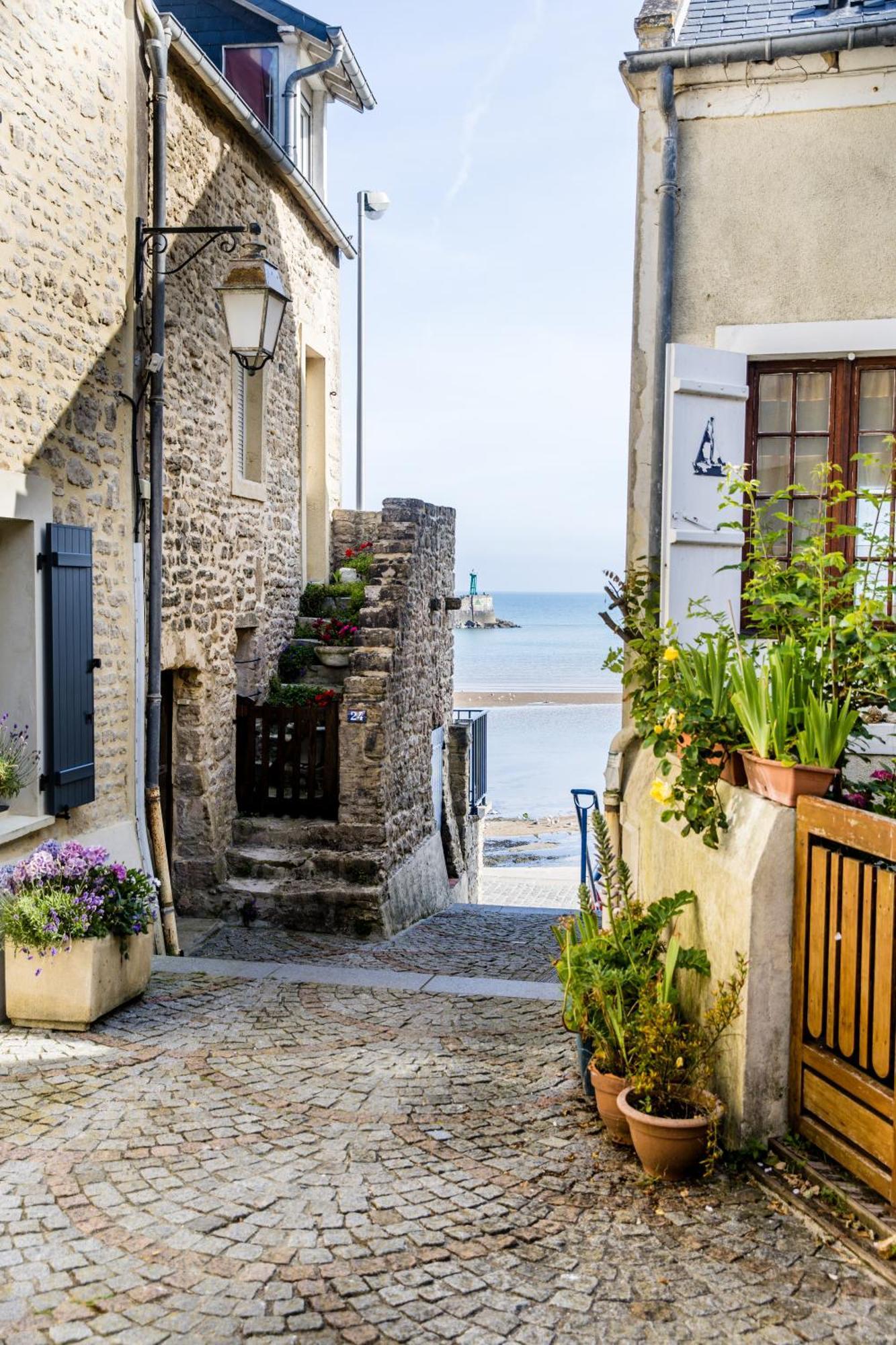 Mer Nature, Appartement Spacieux By Les Filles Du Bord De Mer, Petite Terrasse Vue Mer Port-en-Bessin-Huppain Exterior photo